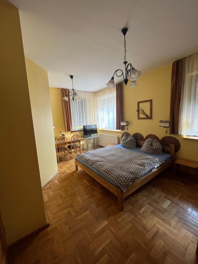 Villa Centrum With Access Kitchen (Adults Only) Zielona Gora  Exterior photo
